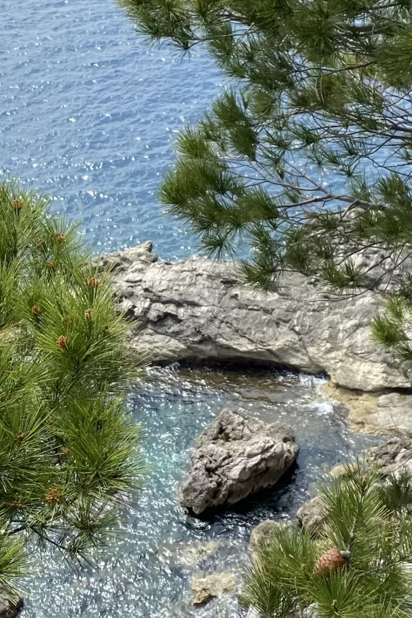 Find Your Private Spot Under The Dubrovnik Sun